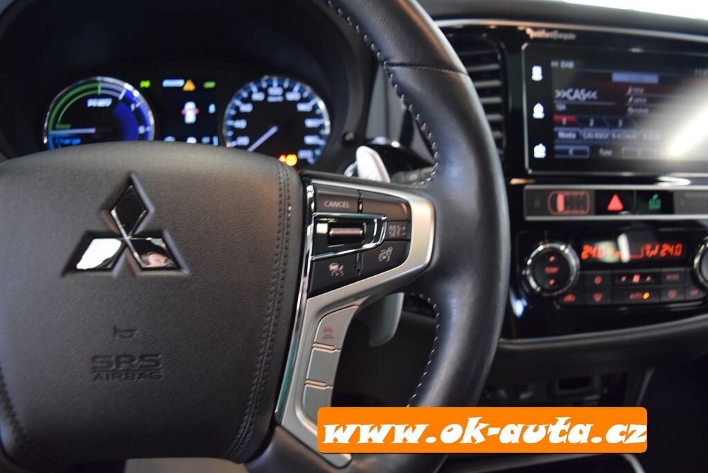 Mitsubishi Outlander SUV 0,0 0