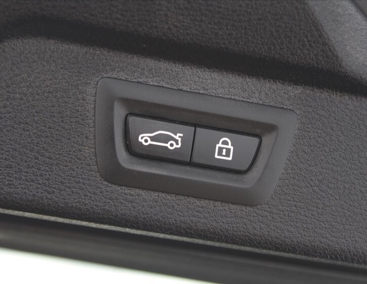 BMW X5 SUV 3,0 l 280 kw