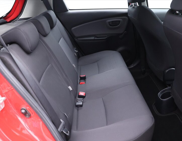 Toyota Yaris Hatchback 998,0 51 kw