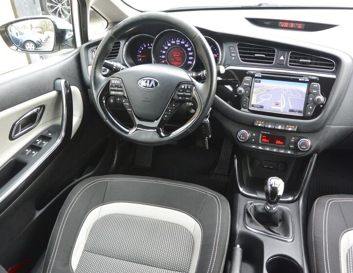 KIA Ceed 12