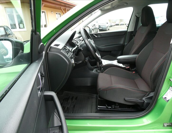 Škoda Rapid Hatchback 1,2 l 77 kw