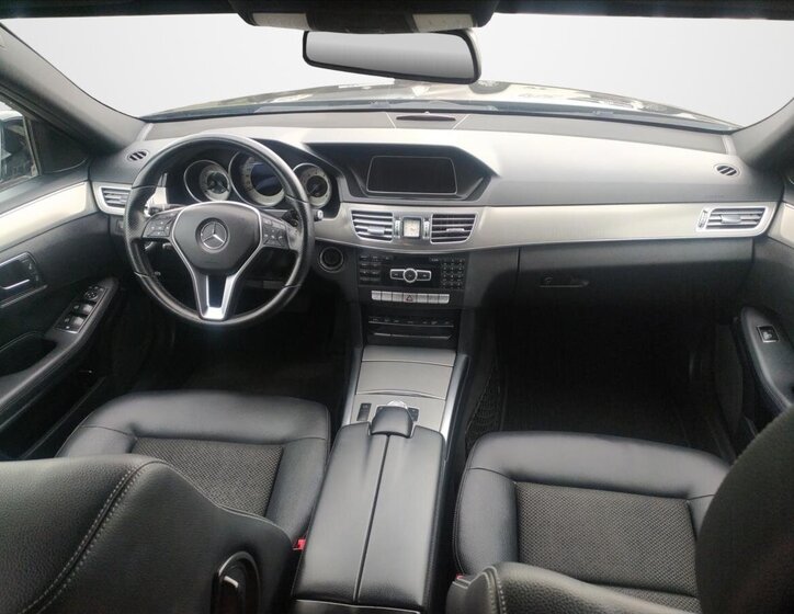 Mercedes-Benz Třídy E 9