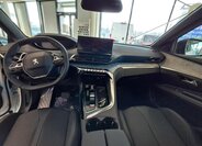Peugeot 5008 SUV 1,5 l 96 kw