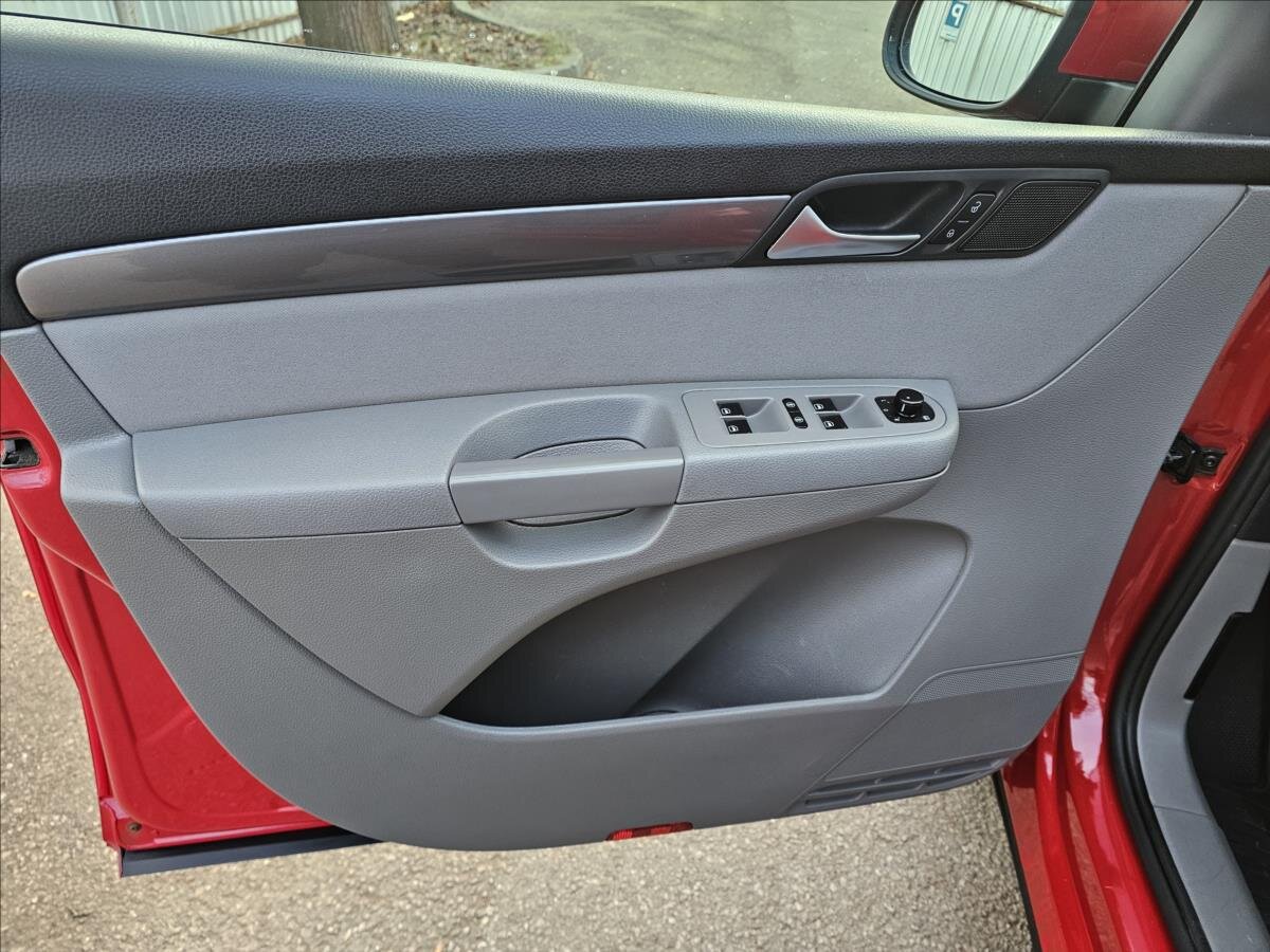 Seat Alhambra Kombi 2,0 l 103 kw