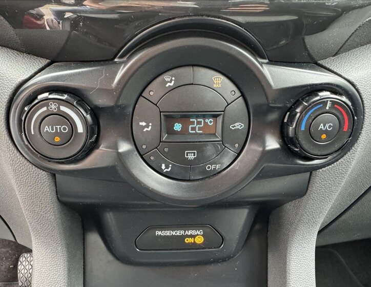 Ford EcoSport MPV 1,5 l 88 kw