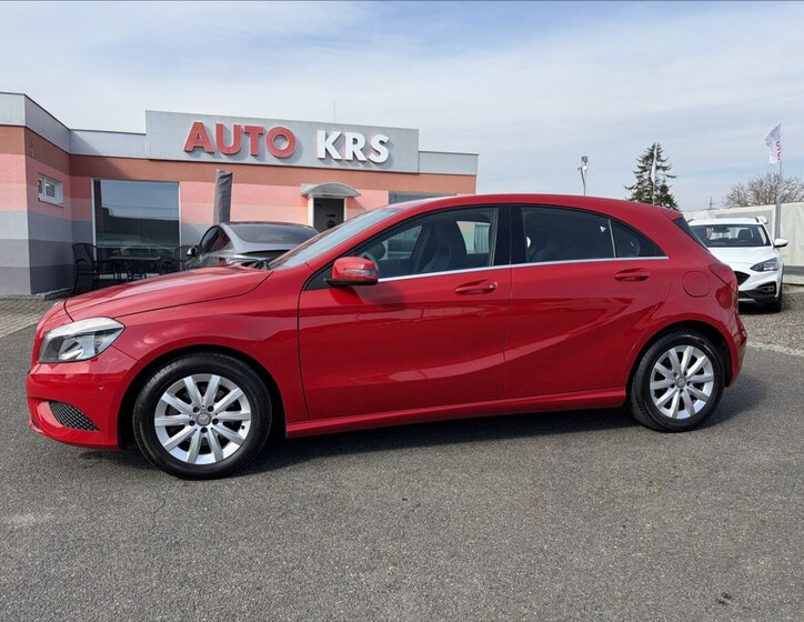 Mercedes-Benz Třídy A Hatchback 1,6 l 90 kw