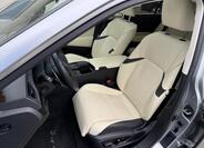 Lexus ES 300h 9