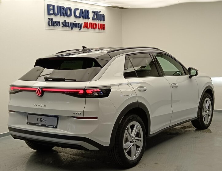Volkswagen T-Roc SUV / Terénní 1,5 l 110 kw