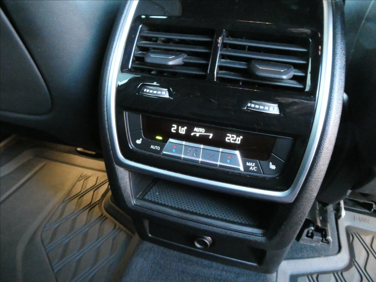 BMW X5 SUV / Terénní 3,0 l 195 kw