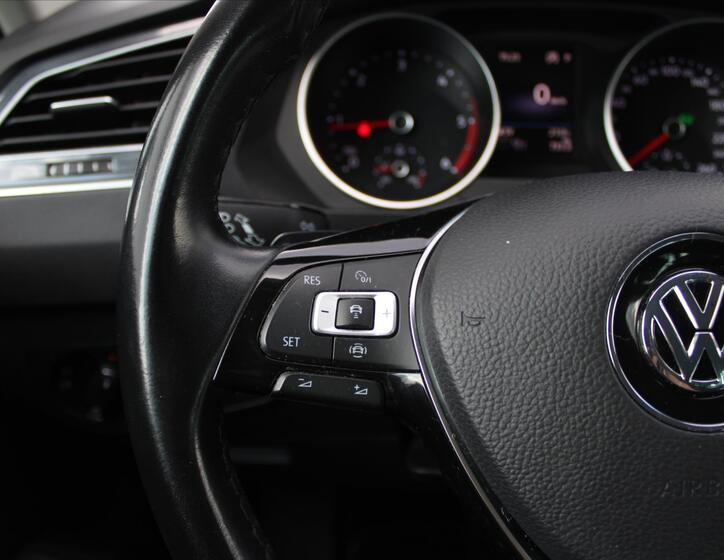 Volkswagen Tiguan 17