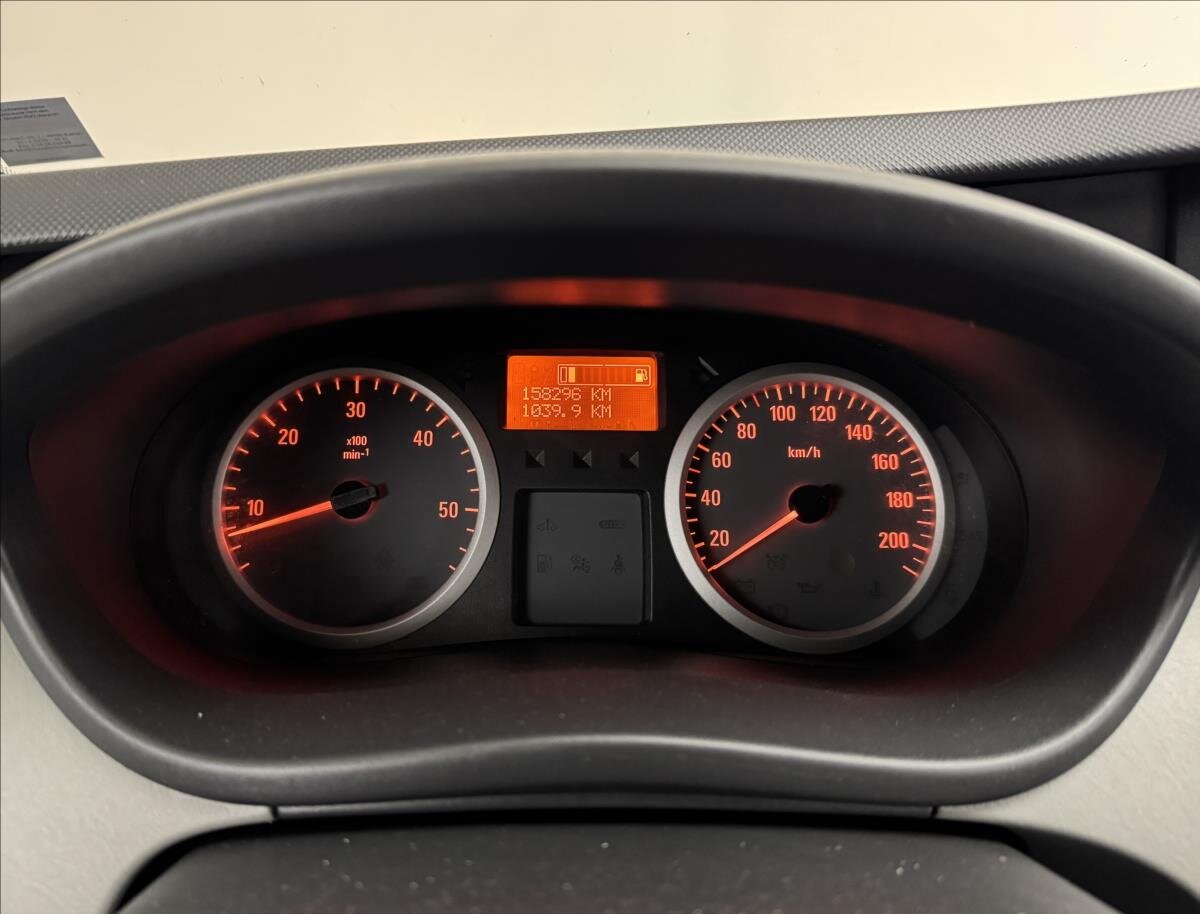 Opel Vivaro Kombi 2,0 l 84 kw