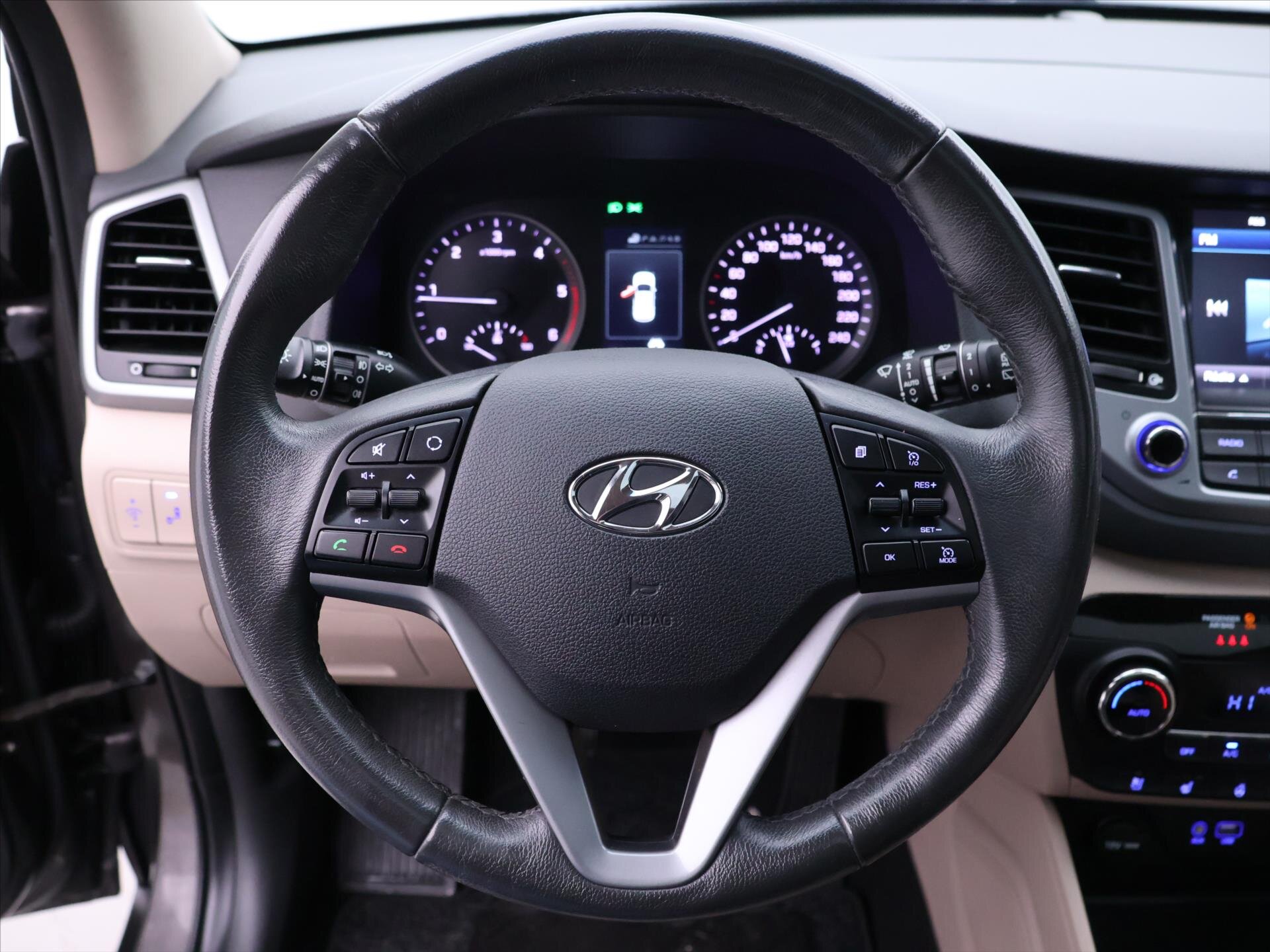 Hyundai Tucson SUV 2,0 l 136 kw