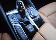 BMW Řada 6 Sedan / Limuzína 3,0 l 195 kw