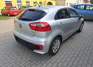 KIA Rio 9