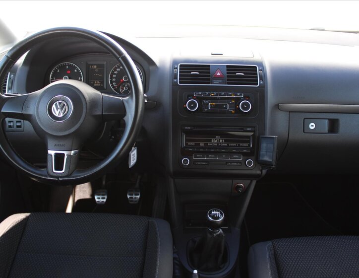 Volkswagen Touran 13