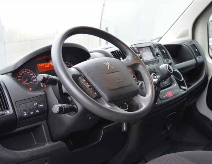 Peugeot Boxer 8