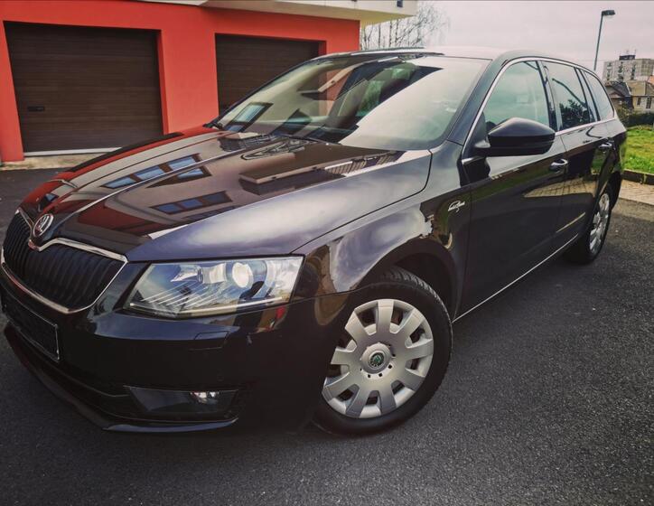 Škoda Octavia 1