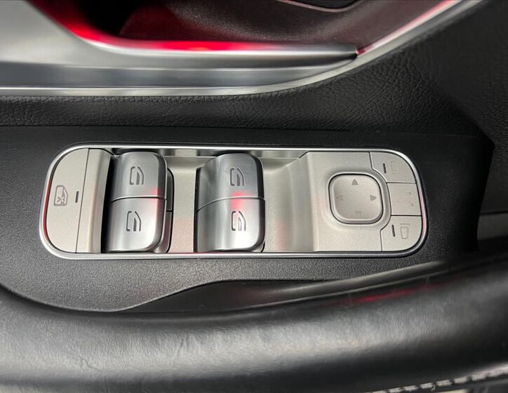 Mercedes-Benz GLS 29