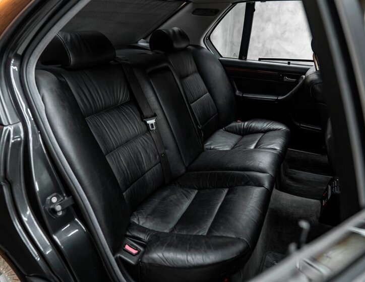 BMW Řada 7 Sedan / Limuzína 5,0 l 220 kw