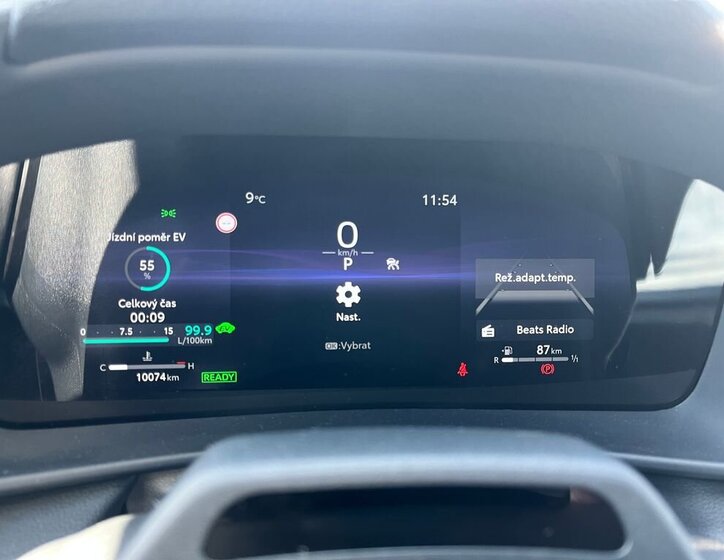 Toyota C-HR SUV / Terénní 2,0 l 112 kw