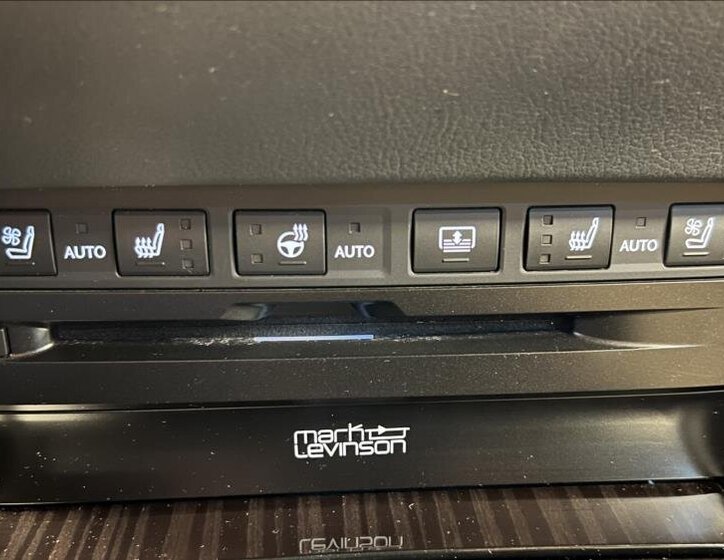 Lexus ES 300h Sedan 2,5 l 160 kw