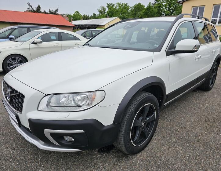 Volvo XC70 1