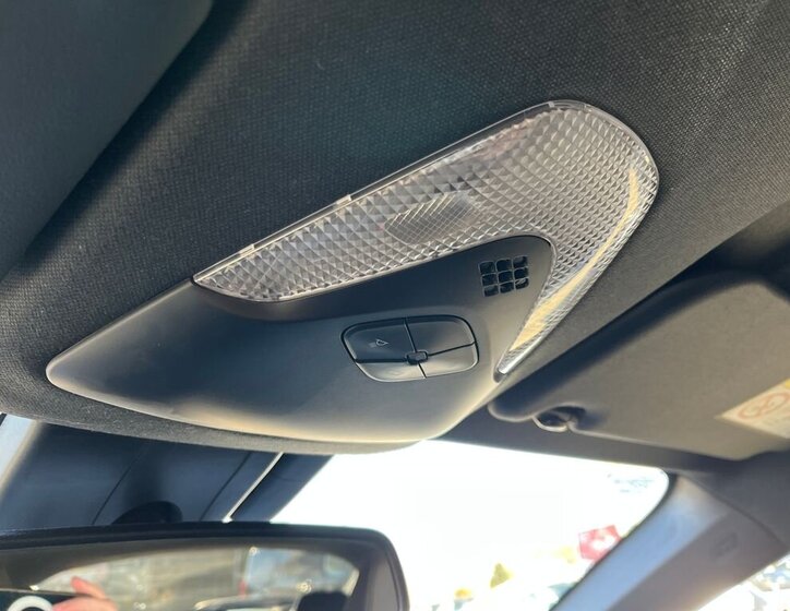 Toyota C-HR SUV / Terénní 1,8 l 72 kw