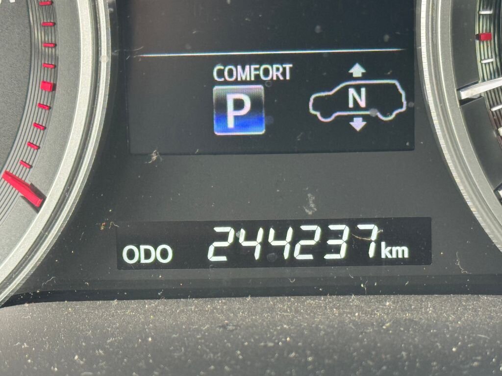 Toyota Land Cruiser SUV / Terénní 4,5 l 186 kw