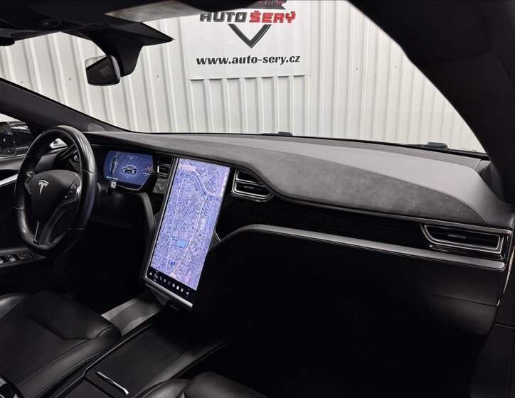 Tesla Model S Liftback 0,0 311 kw