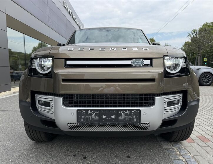 Land Rover Defender SUV / Terénní 3,0 l 147 kw