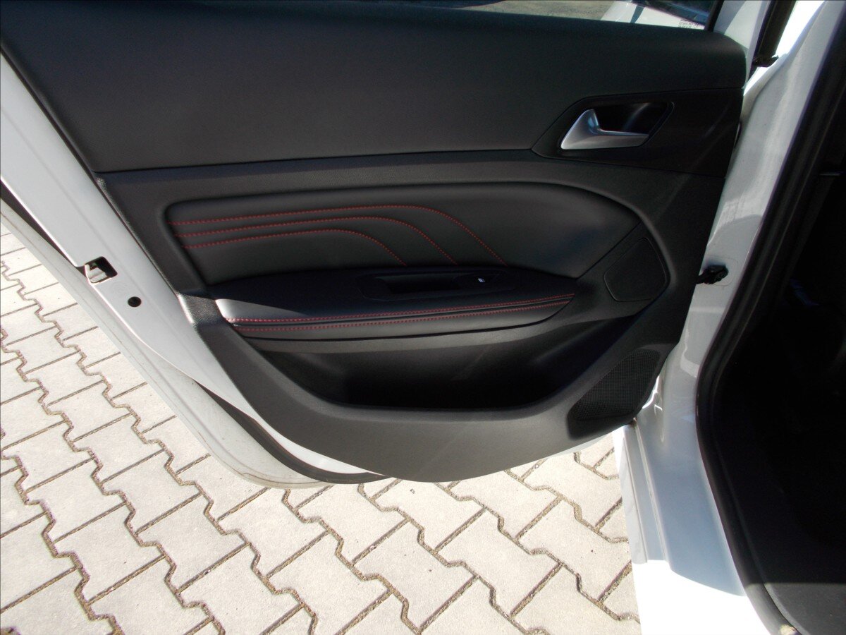 Peugeot 308 Kombi 2,0 l 133 kw