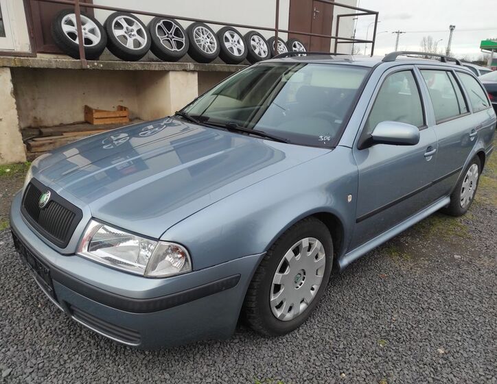 Škoda Octavia 1