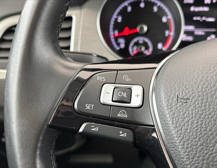 Volkswagen Golf Sportsvan MPV 1,4 l 92 kw