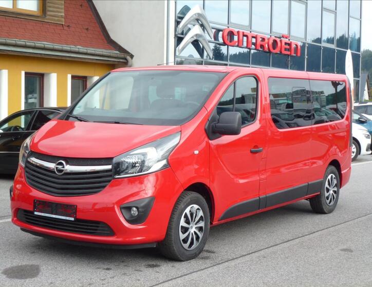 Opel Vivaro 1