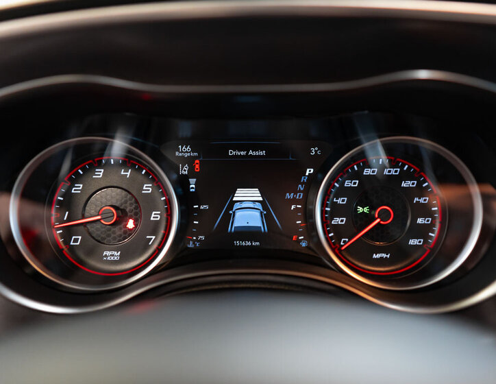 Dodge Charger Sedan / Limuzína 6,4 l 361 kw