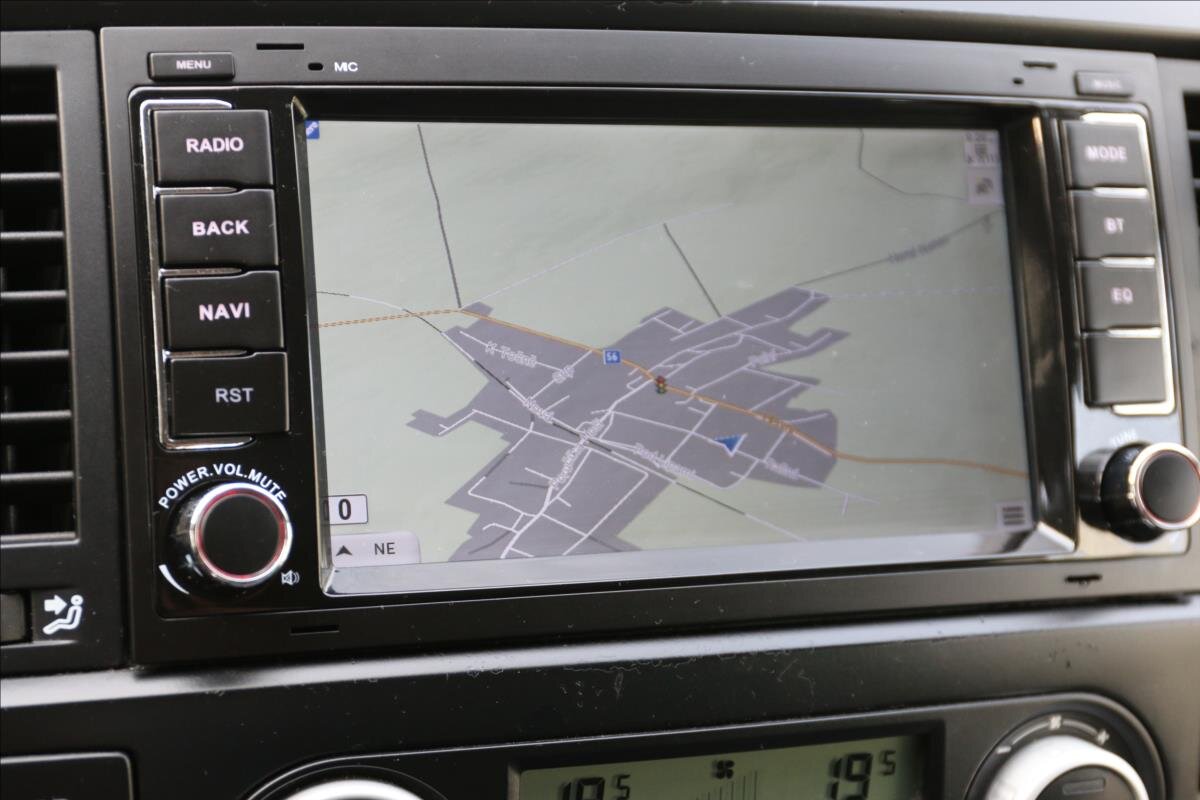 Volkswagen Multivan MPV 2,5 l 128 kw