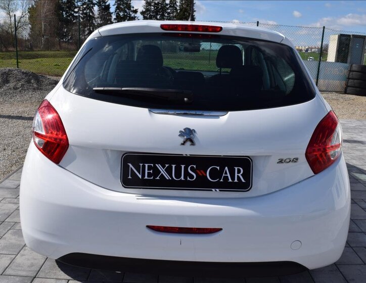 Peugeot 208 Hatchback 1,4 l 50 kw