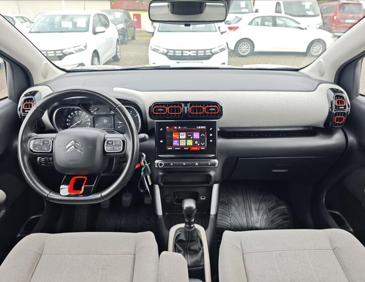 Citroën C3 Aircross SUV / Terénní 1,2 l 81 kw