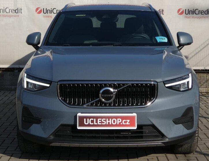 Volvo XC40 SUV / Terénní 1,5 l 95 kw