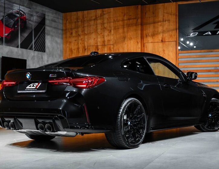 BMW M4 Kupé 3,0 l 390 kw