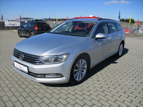Volkswagen Passat Kombi 2,0 l 110 kw