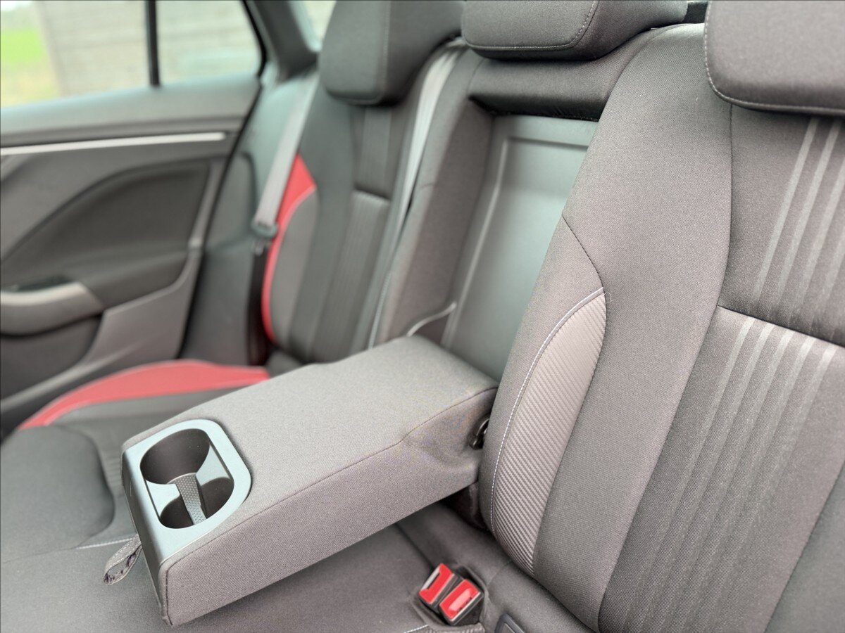 Škoda Kamiq SUV / Terénní 1,5 l 110 kw