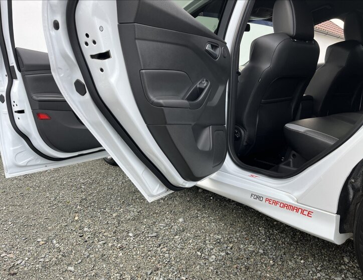 Ford Focus Hatchback 2,0 l 184 kw