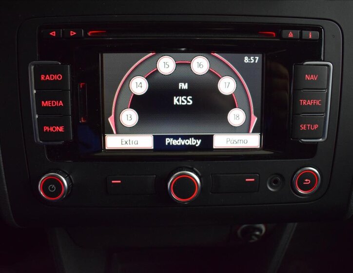 Volkswagen Touran MPV 1,6 l 77 kw