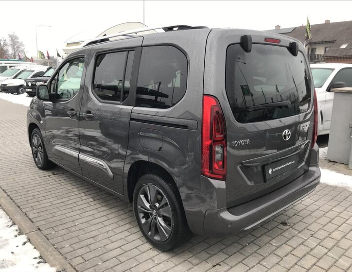 Toyota ProAce City Verso Kombi 1,5 l 96 kw