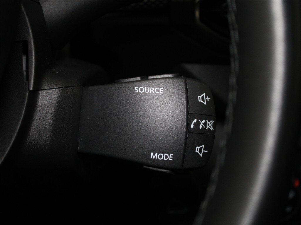 Dacia Sandero Hatchback 999,0 49 kw