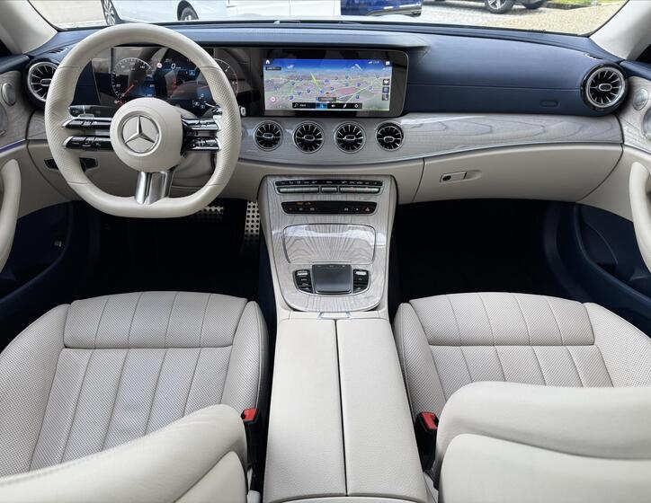 Mercedes-Benz Třídy E 25