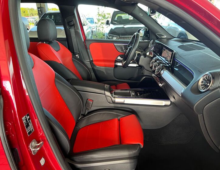 Mercedes-Benz GLB 13