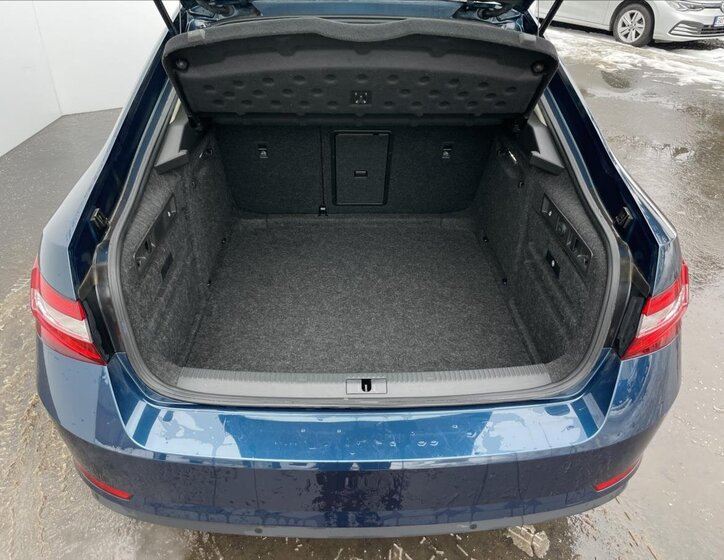 Škoda Superb Liftback 1,5 l 110 kw