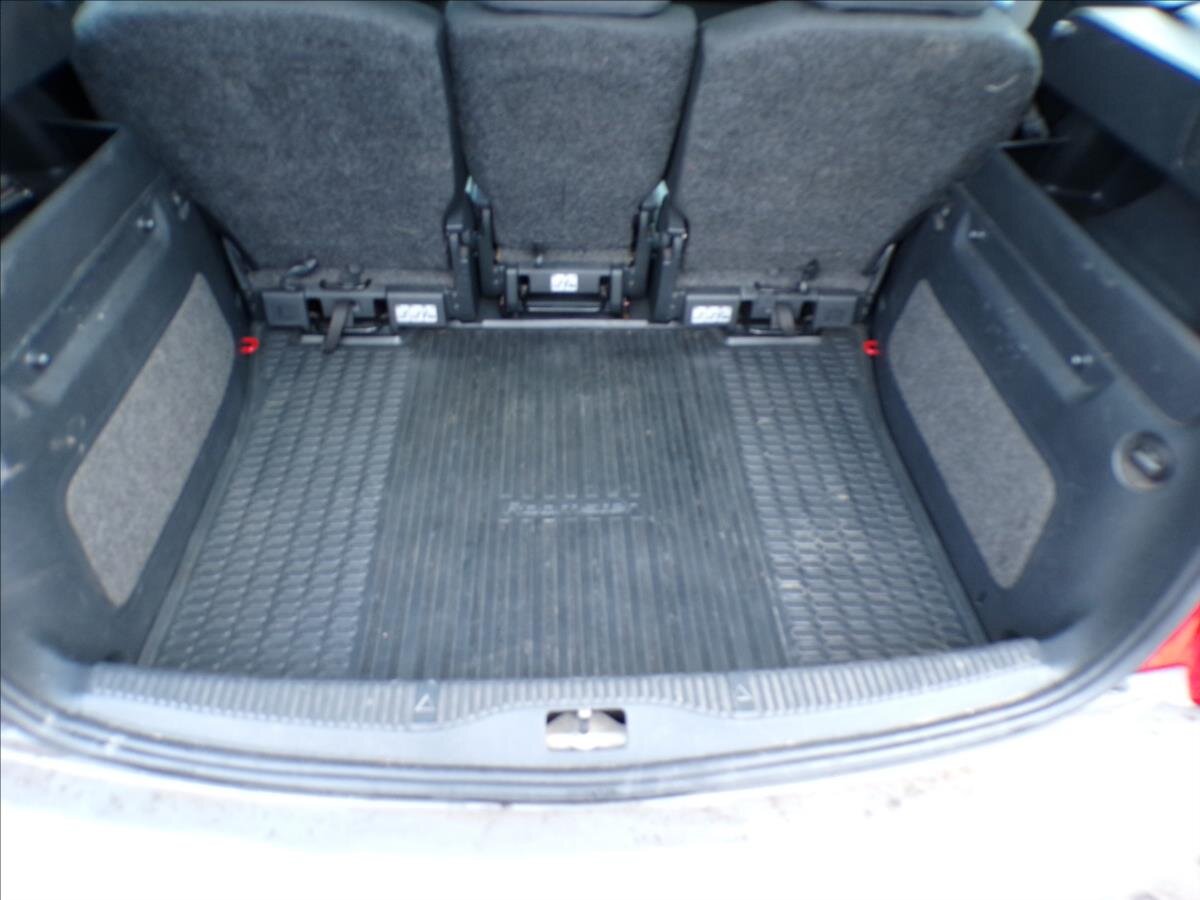 Škoda Roomster Kombi 1,4 l 63 kw